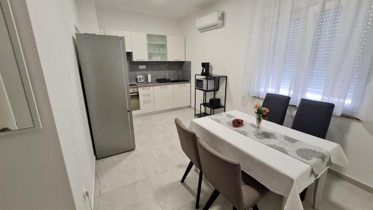 Apartman Magnolija Rijeka Exterior photo